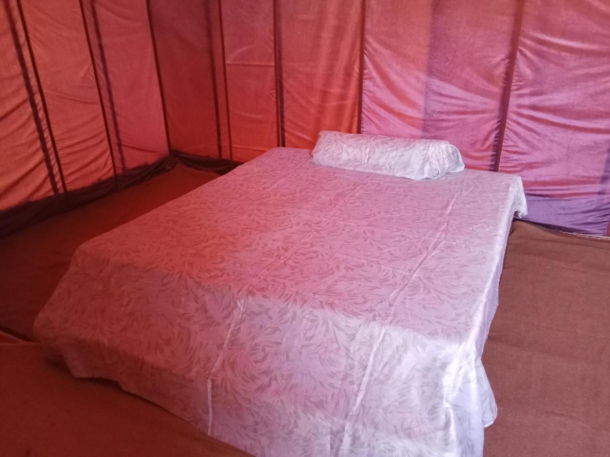 Hotel Bivouac Cote-Iriki Foum Zguid Esterno foto