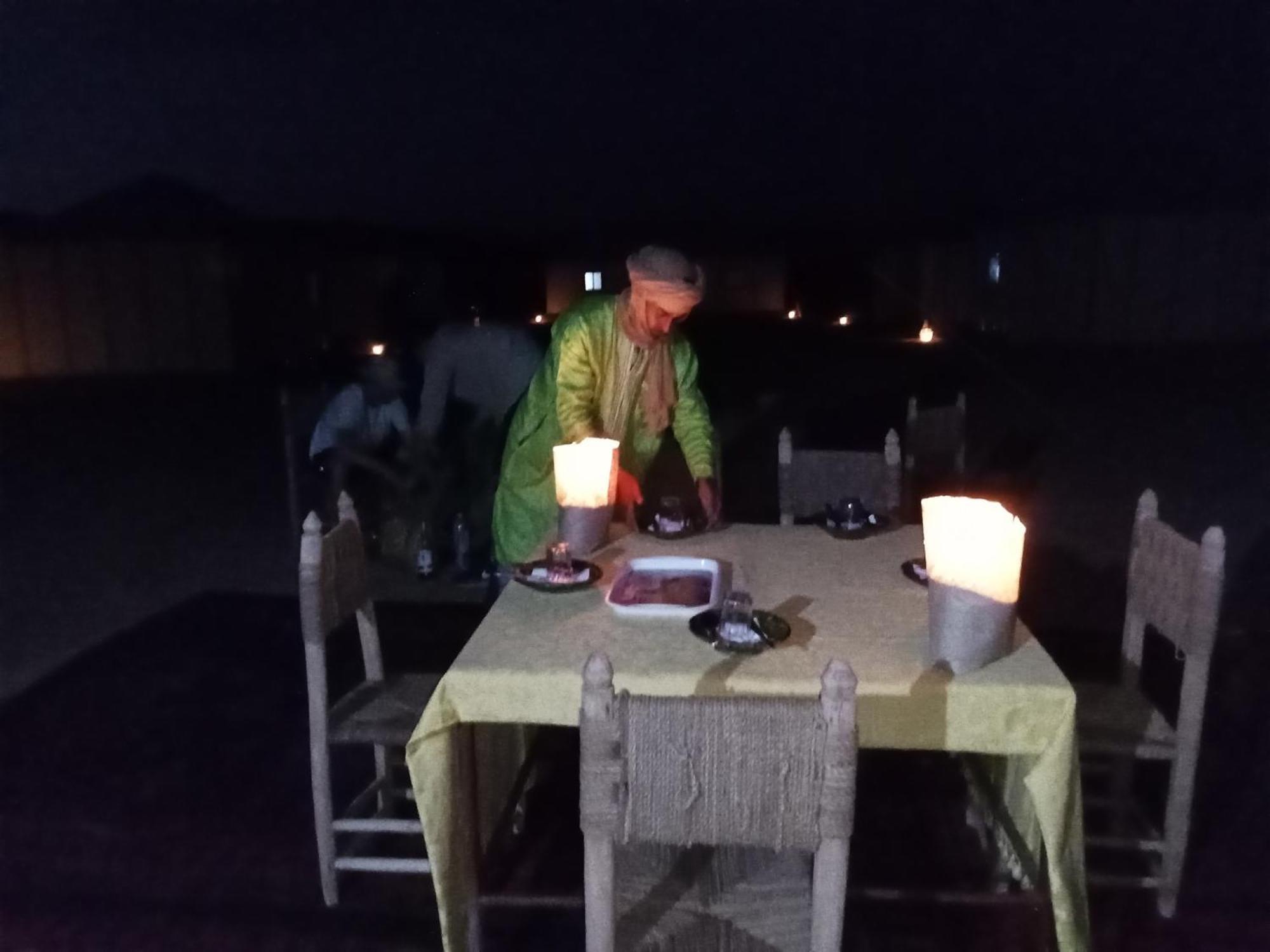 Hotel Bivouac Cote-Iriki Foum Zguid Esterno foto