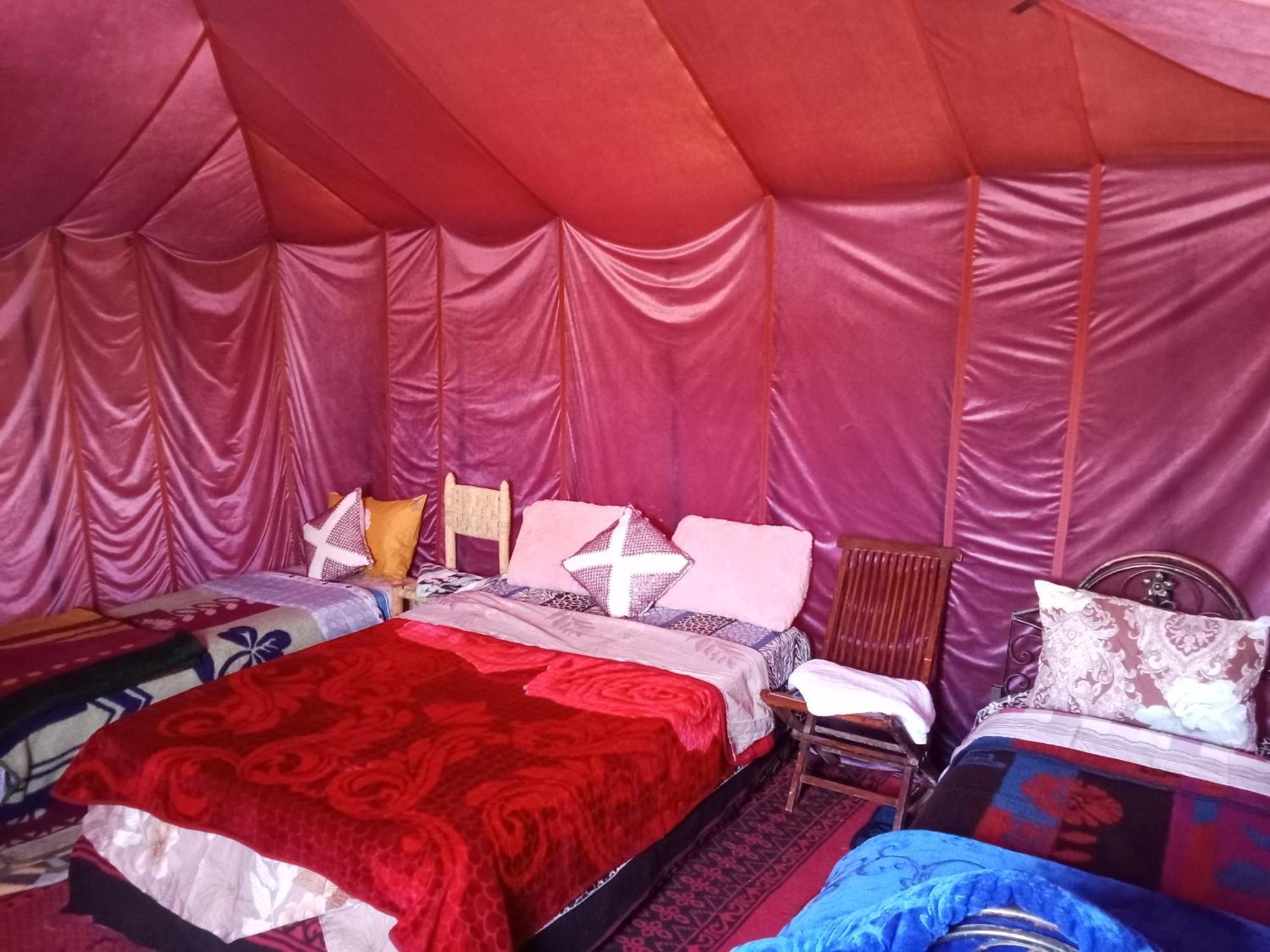 Hotel Bivouac Cote-Iriki Foum Zguid Esterno foto