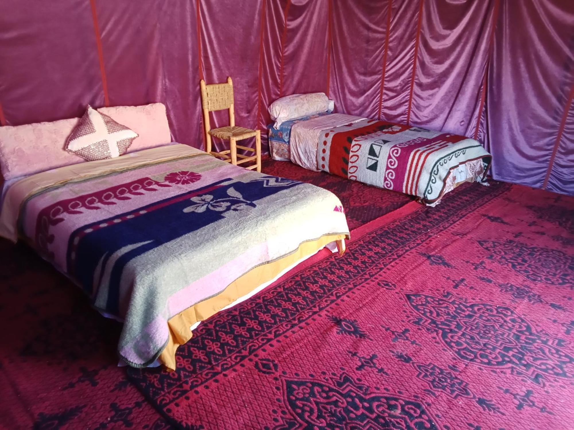 Hotel Bivouac Cote-Iriki Foum Zguid Esterno foto